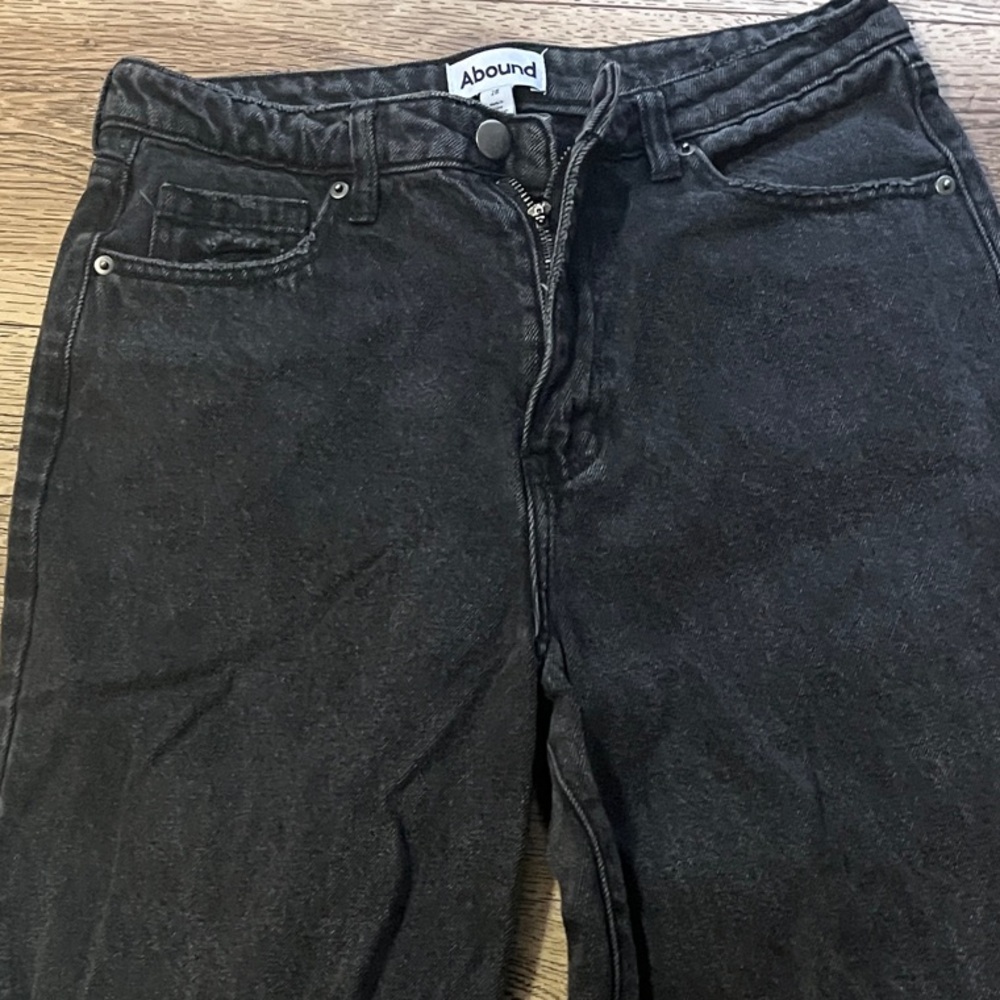 Abound Women's Charcoal Straight Leg Jeans